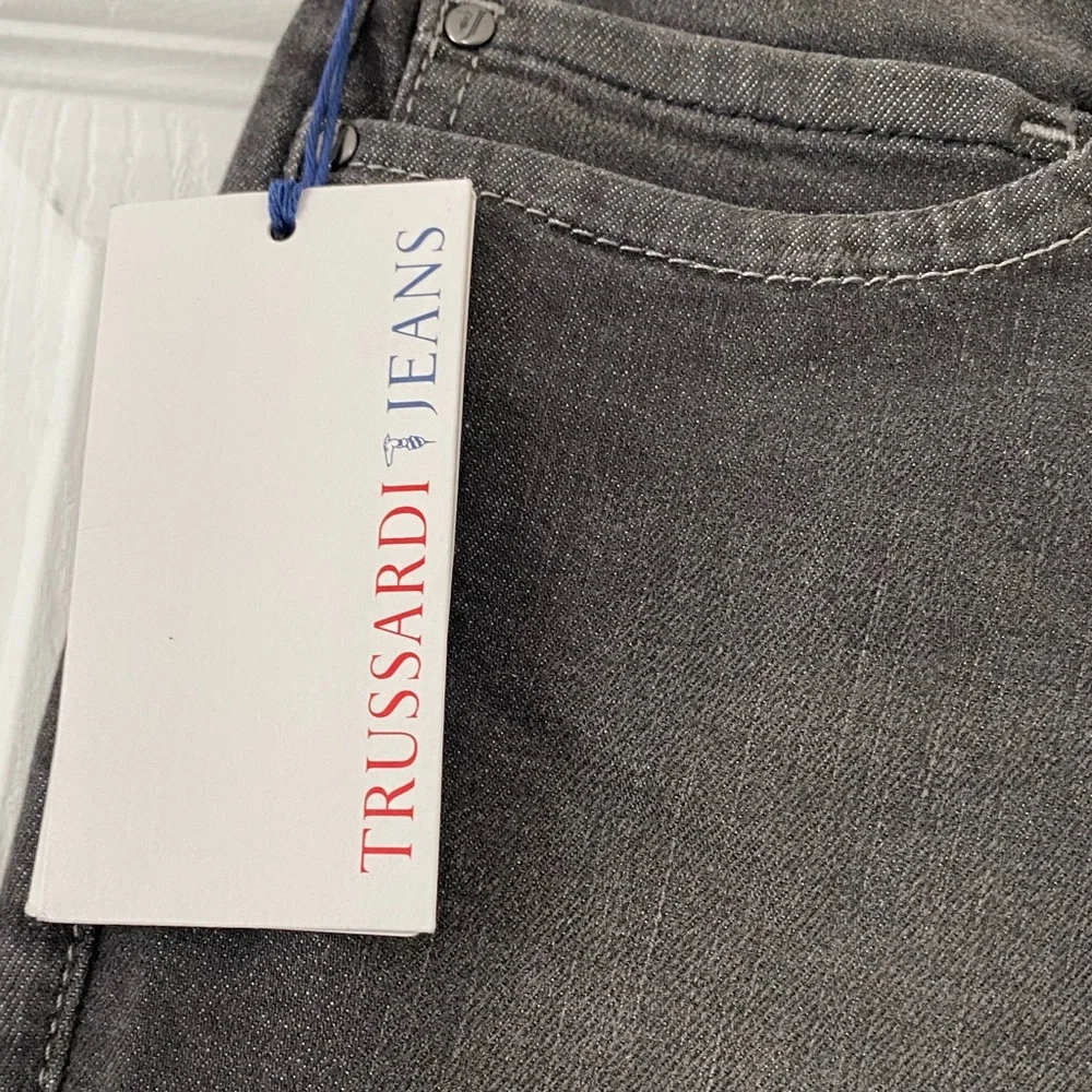 NWT TRUSSARDI JEANS Made in Italy UK 27/29/IT43